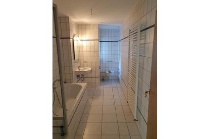 Schöne helle 2 Raumwohnung - 305,00&nbsp;EUR Kaltmiete, ca.&nbsp; 72,00&nbsp;m&sup2; in Chemnitz (PLZ: 09131) Ebersdorf