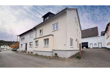 Haus zum Kaufen in Weilrod 220.000,00 € 131.61 m²