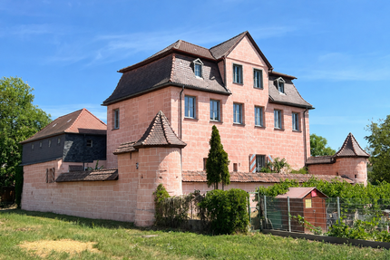 Haus zum Kaufen in Lonnerstadt 545.000,00 € 362 m²
