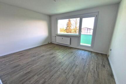 Wir renovieren für Sie - 3-Zimmer-Wohnung mit Sonnenbalkon ab dem 01.06.2026 - Prenzlau