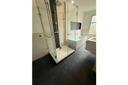 große neu sanierte 5-Raumwohnung 132qm, Greiz Bahnhofnähe