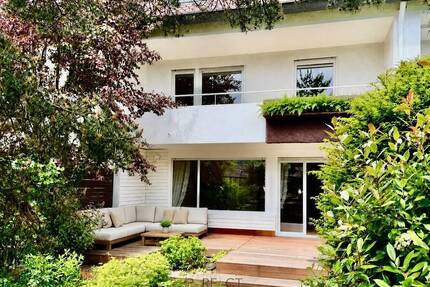 190m². Raumwunder . Garten . Fernblick . XXL-Garage . Leonberg-Ramtel!