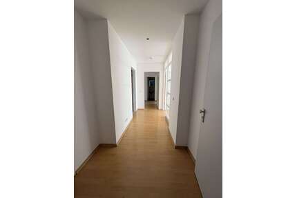 Wohnung zum Mieten in Regensburg-Burgweinting 1.054,00 € 85 m²