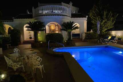 Haus zum Kaufen in Santa Pola 640.000,00 € 240 m²