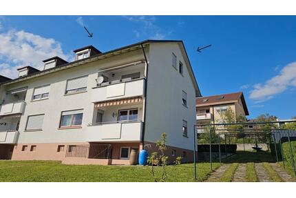 helle 2 Zimmer-Dachgeschosswohnung mit Garage und Gartenanteil - Nürtingen