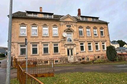 MFH Denkmalgeschützt + großes Grundstück Sanierungsbedürftig - Oschatz