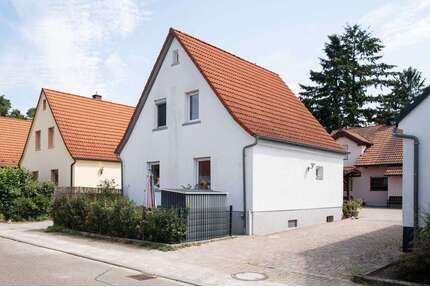 Haus zum Kaufen in Stutensee Friedrichstal 370.000,00 € 90 m² - Stutensee / Friedrichstal