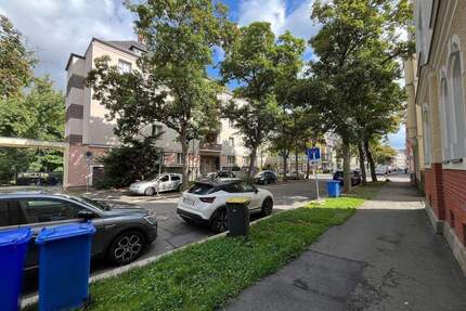 Frisch renovierte 5-Zimmer-Wohnung in guter Lage - Zwickau Pölbitz