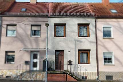 Bringen Sie neuen Glanz in alte Wände - Reihenhaus mit Potenzial für Kreative - Magdeburg Ottersleben