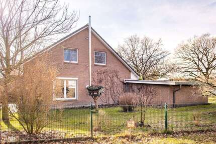 Haus zum Kaufen in Tornesch 645.000,00 € 135 m²