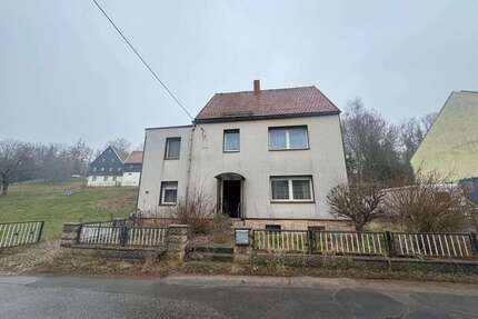 Haus zum Kaufen in Erlbach-Kirchberg 73.000,00 € 100 m²