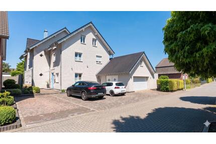 Gehobenes Mehrfamilienhaus mit Garten Schwimmteich Kanzlei Büro - Wesel Fusternberg