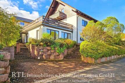 Wohnung zum Kaufen in Schleiz 149.900,00 € 137.48 m²