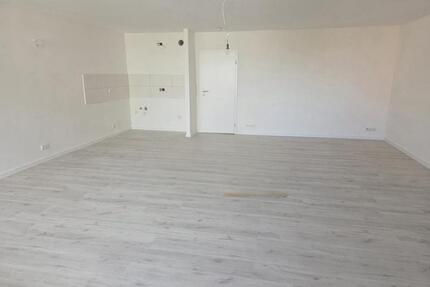 2 Zimmer Wohnung 80 qm 640€ Kaltmiete Stralsunder Ring - Wolfsburg Detmerode