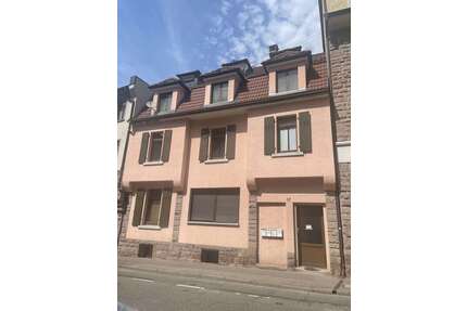 Haus zum Kaufen in Baden-Baden 650.000,00 € 352 m²