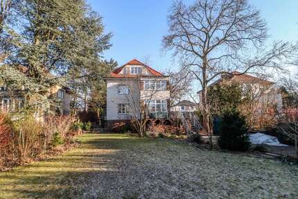 Haus zum Kaufen in Berlin 1.590.000,00 € 258 m²