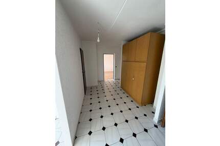 3-Zimmer-Wohnung mit Balkon und Garage in Nürnberg - Langwasser