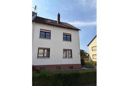 Haus mit Potential in Frankfurt-Goldstein auf Erbpacht-Grundstück - Frankfurt am Main Schwanheim