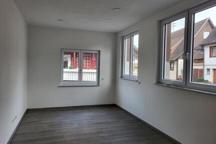 Moderne 2-Zi.-Whg. mit Einbauküche im Herzen von Loßburg