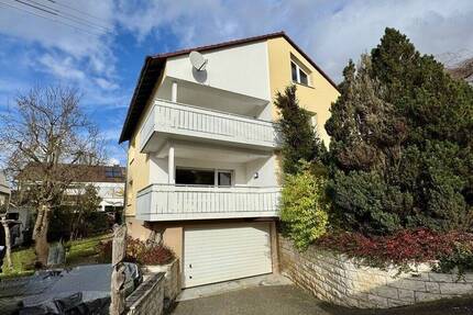 Ein Traum für Ihre Familie! Sofort bezugsfähiges Einfamilienhaus mit viel Platz und schönem Garten! - Lonsee