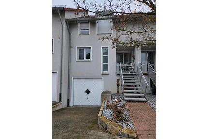 Nur noch kurze Zeit ohne Markler - Reihenhaus in Neckarsulm