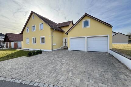 Mehrfamilienhaus in bester Lage! Provisionsfrei! - Hirschau