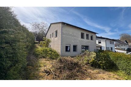 Zweifamilienhaus in Wiehl Drabenderhöhe mit Garage