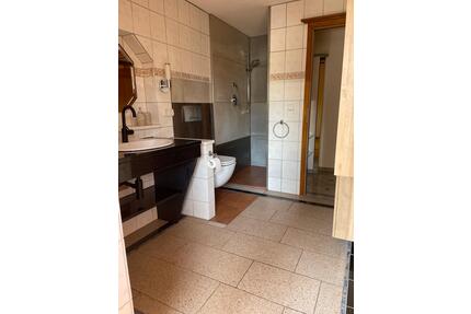 Vermietung: Wohnküche, Schlafzimmer, Badezimmer. - Fulda Kohlhaus