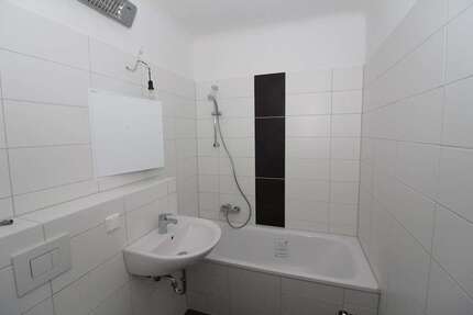 Wohnung zum Mieten in Delitzsch 401,00 € 63.6 m²