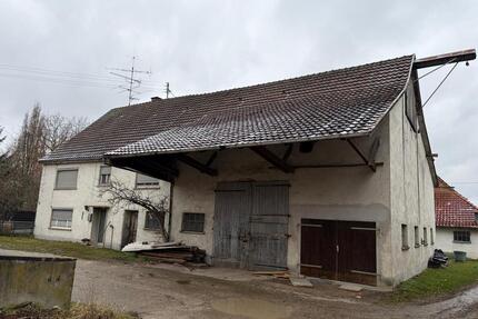 Altes Haus mit Stadel und mehrere Garagen in Burgrieden - Bad Wurzach
