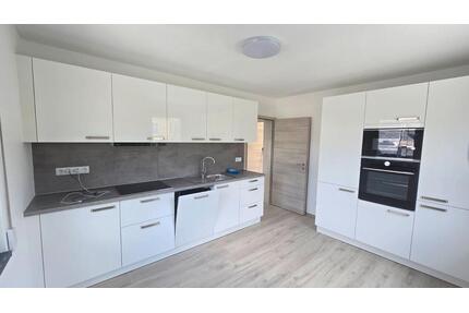 Erstbezug nach Sanierung: 4,5-Zimmer-Wohnung Kernstadt von Bad L - Bad Laasphe