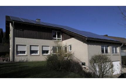 Schöne große WohnungHaus - 1.650,00&nbsp;EUR Kaltmiete, ca.&nbsp; 200,00&nbsp;m&sup2; in Ostercappeln (PLZ: 49179)