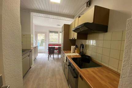 Renovierungsbedürftiges Zweifamilienhaus in Pforzheim