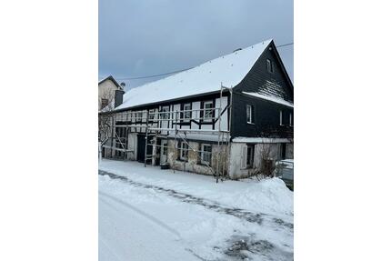 Altes Bauernhaus in Sonnschied Provisionsfrei zu verkaufen - Niederwörresbach