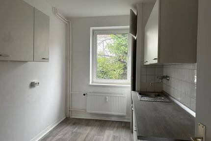 Frisch renovierte 2,5-Zimmerwohnung in der Augustenstr. 52 in Kiel zu vermieten! Otto Stöben GmbH