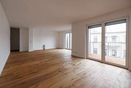 Wohnung zum Mieten in Leipzig 2.176,74 € 120.93 m²