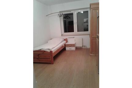 Anzeige1-Zi Wohnung Rheydt Schmölderpark Provision frei + Garagen - Mönchengladbach Nord