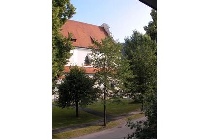 großzügige 2-Zimmer-Wohnung mit Aufzug - zentral - Hausham