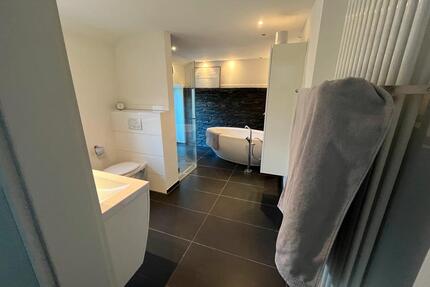 Haushälfte zur Miete - 1.450,00&nbsp;EUR Kaltmiete, ca.&nbsp; 90,00&nbsp;m&sup2; in Harrislee (PLZ: 24955)