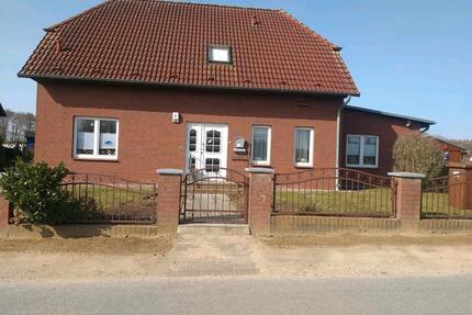 Einfamilienhaus - 350.000,00&nbsp;EUR Kaufpreis, ca.&nbsp; 170,00&nbsp;m&sup2; in Grevesmühlen (PLZ: 23936)