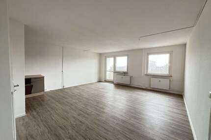 Wohnung zum Mieten in Zwickau 799,00 € 126 m²