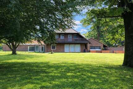 Haus zum Kaufen in Westerstede 659.000,00 € 310 m²