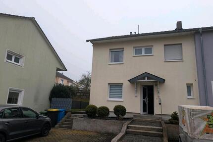 Doppelhaushälfte - 300.000,00&nbsp;EUR Kaufpreis, ca.&nbsp; 129,00&nbsp;m&sup2; in Kirchberg (Hunsrück) (PLZ: 55481)