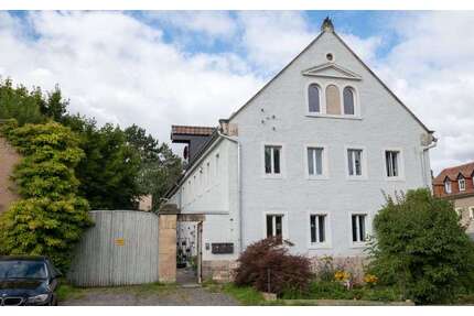 Haus zum Kaufen in Kreischa 950.000,00 € 470 m²