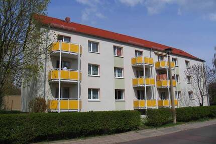 Erstbezug nach Neusanierung! - 420,00&nbsp;EUR Kaltmiete, ca.&nbsp; 60,00&nbsp;m&sup2;&nbsp;Wohnfl&auml;che in Merseburg (PLZ: 06217)