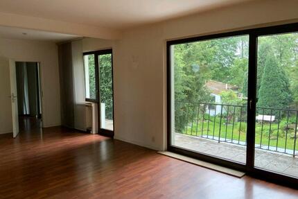 Wohnung 3,5 Raum mit Balkon und Blick in idyllischen Garten - Essen Stadtbezirk III