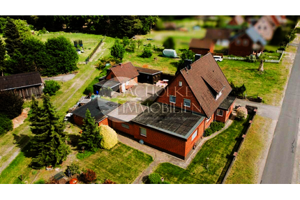 Haus zum Kaufen in Stoetze Bankewitz 260.000,00 € 187 m² - Stoetze / Bankewitz