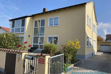 Zweifamilienhaus in ruhiger Siedlungslage von Plattling