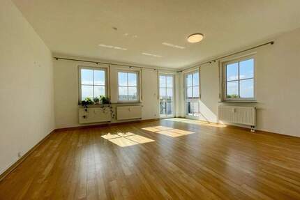 Gepflegte 3,5 Zimmer-Wohnung mit Balkon und Stellplatz in Waiblingen zu verkaufen