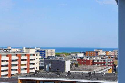 MEERBLICK inclusive! 2-Zimmer-Wohnung mit WEST-Loggia u. Tiefgaragen-Stellplatz - Sylt Westerland